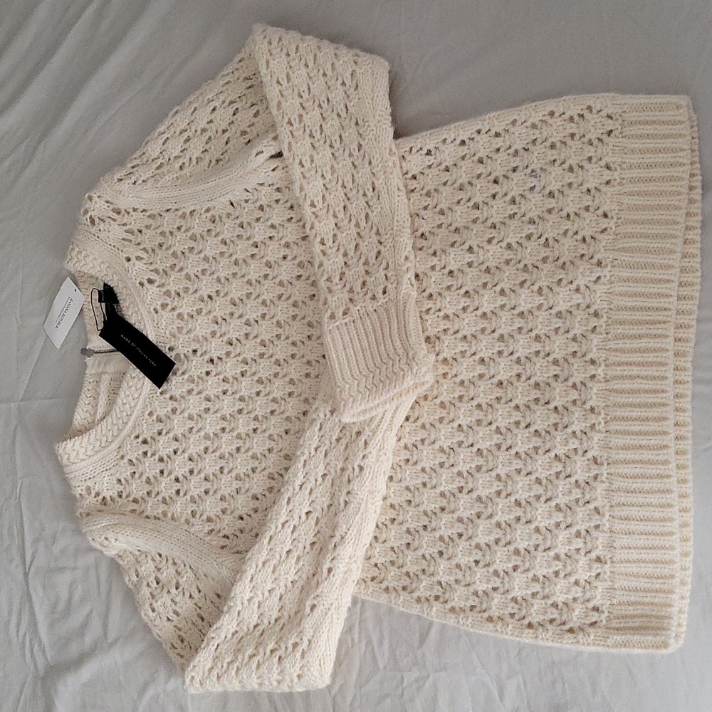 NWT Banana Republic Women's Zip Back Sweater Size M
